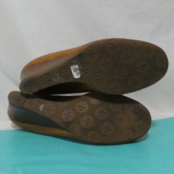 TORY BURCH | 9.5 inch bottom measured | Tory Burch Sally Wedge - Picture 13 of 15